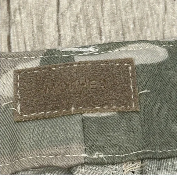 MOTHER The Shaker Chop Crop Fray Pants - Picture 11 of 12